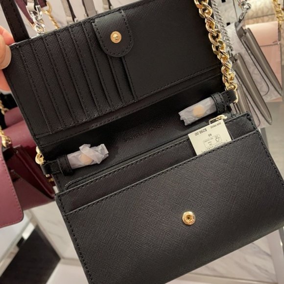 MICHAEL KORS Jet Set Travel Medium Phone Xbody - Picture 6 of 8